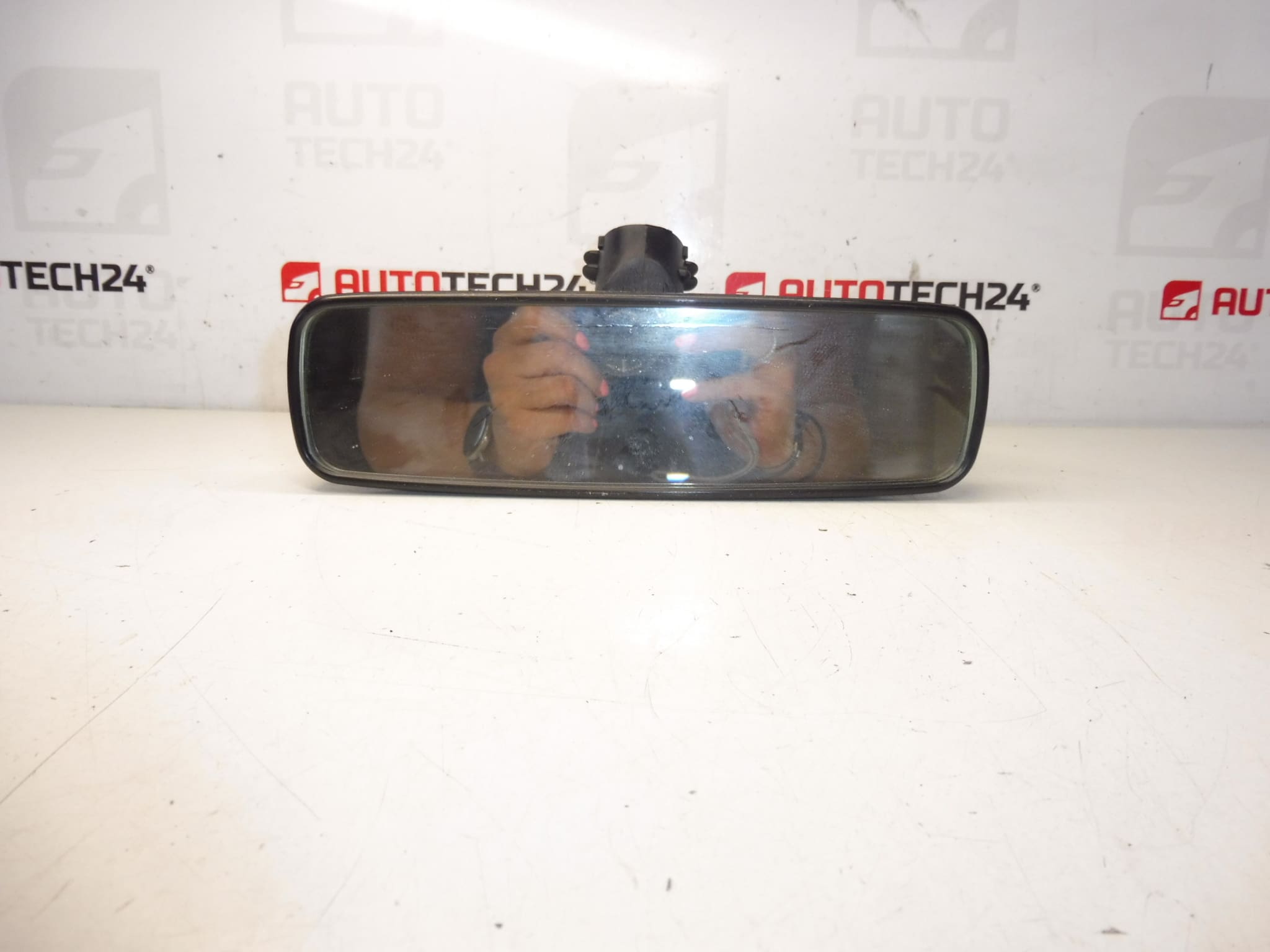 Oglinda retrovizoare interioara Peugeot 3008 si 5008 8153LR