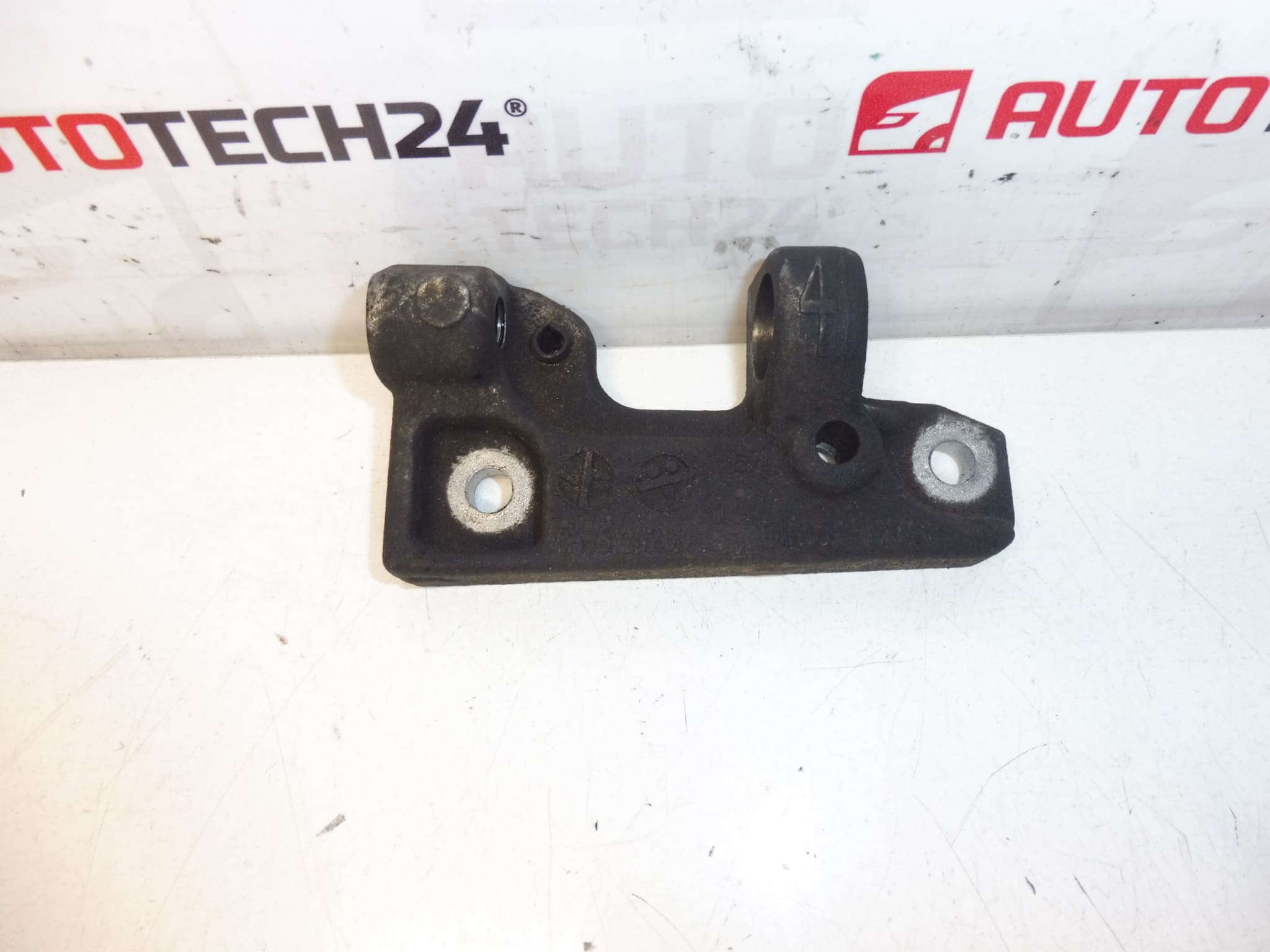 Suport alternator Citroën Peugeot 9656125280 5706K9