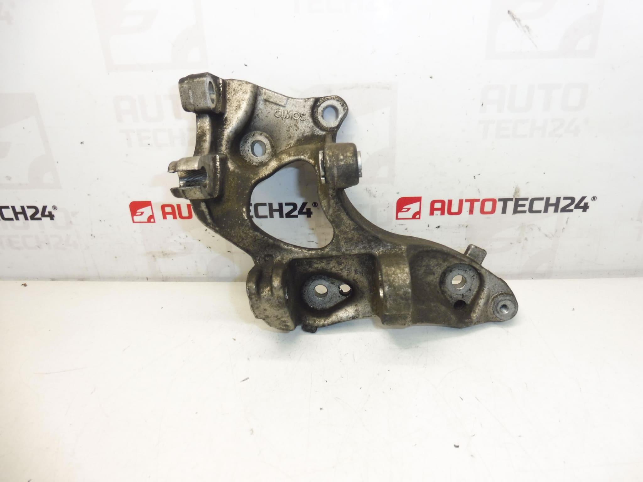 Suport alternator Citroën Peugeot 9658199380 5706L1