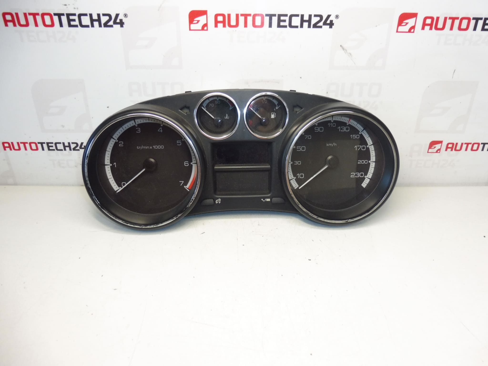 Vitezometru Peugeot 308 9666642080 9806132380 6103HR