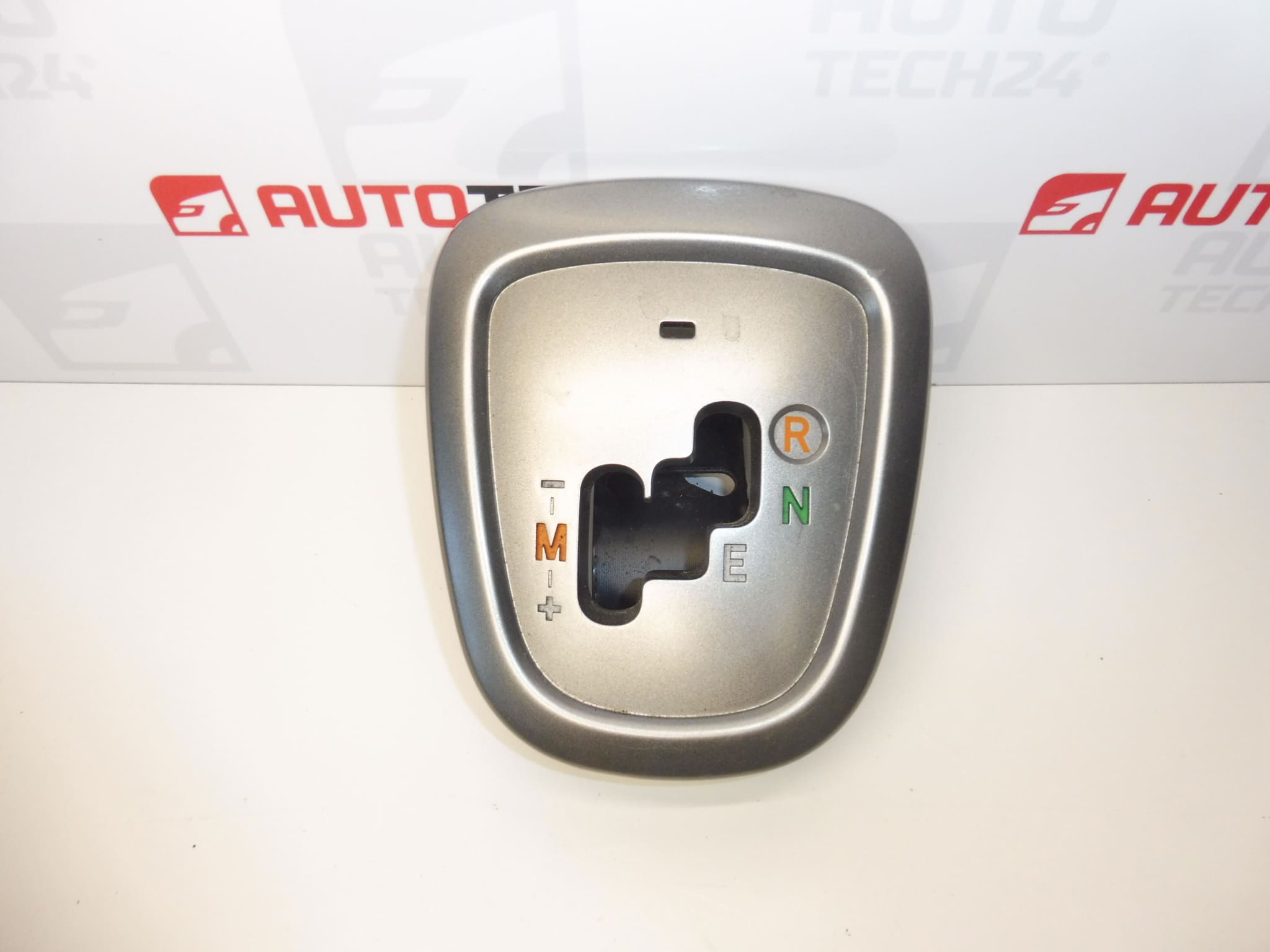Indicator automat Citroën C1 Peugeot 107 246329 2461E6 240781